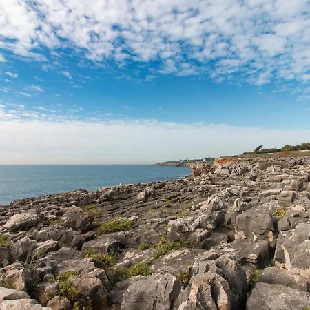 Vandrerhjem Change The World - Cascais -