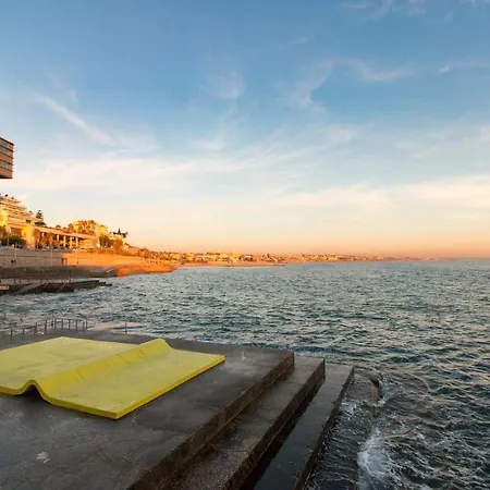 Vandrerhjem Change The World - Cascais - Estoril