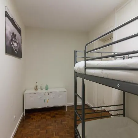 Hostel Change The World - Cascais - *