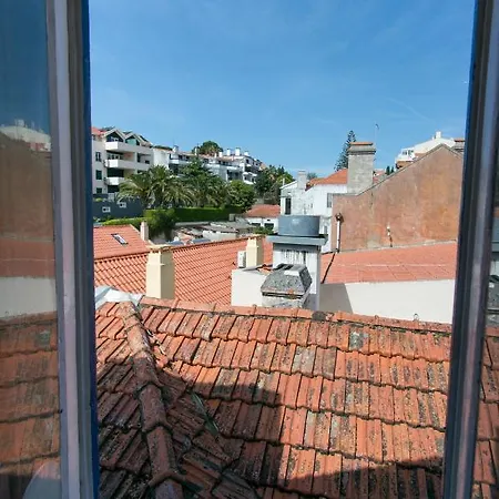 Change The World - Cascais - Хостел *