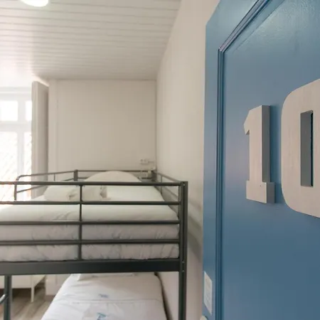 Change The World - Cascais - Hostel