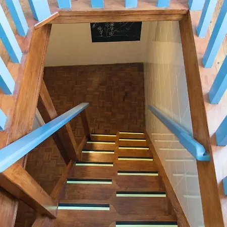 Change The World - Cascais - ホステル エストリル