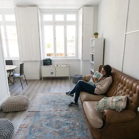 Change The World - Cascais - Hostel Estoril