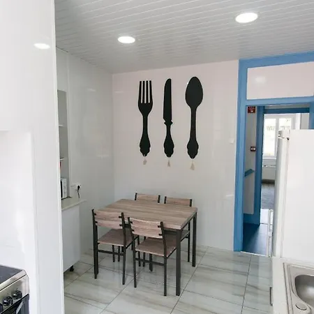 Change The World - Cascais - Hostel