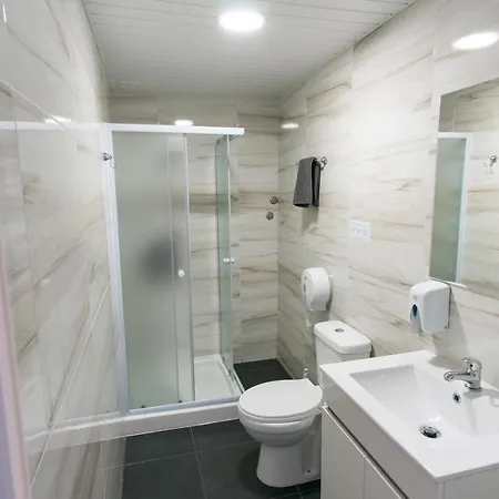 Change The World - Cascais - エストリル