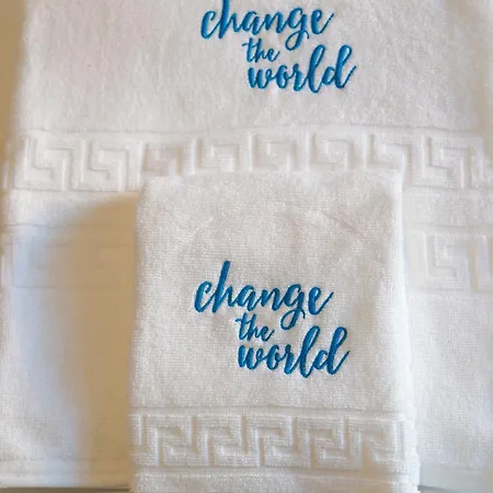بيت شباب Change The World - Cascais -