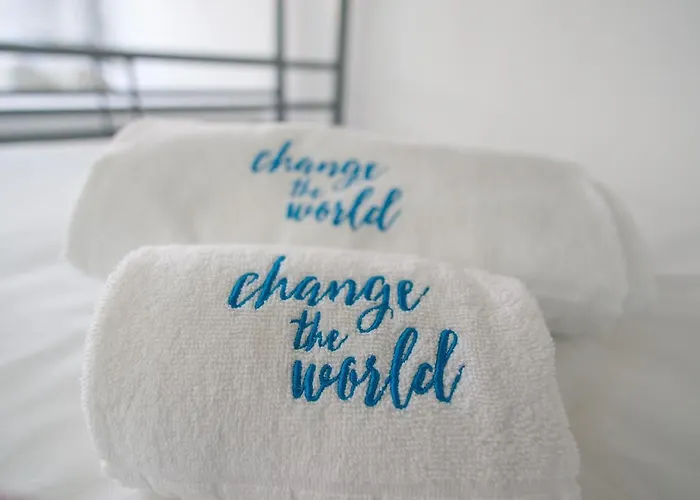 Change The World - Cascais - Vandrarhem